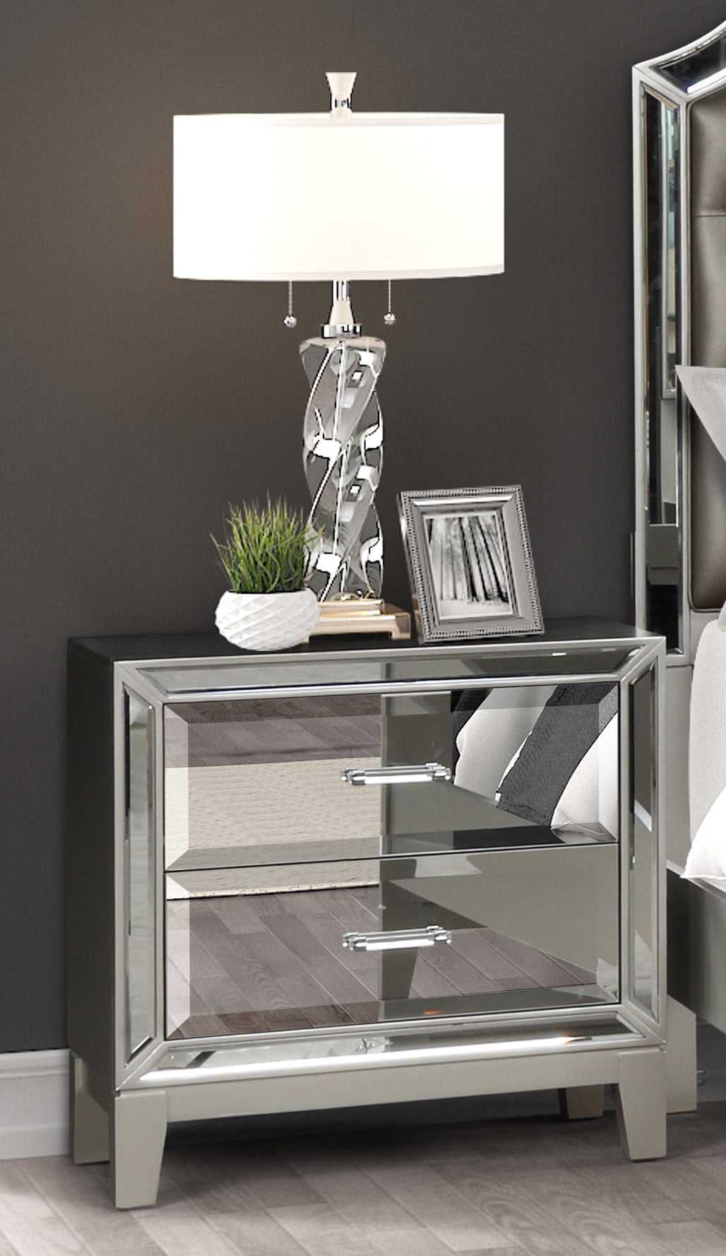Silver Upholstered Queen 5 Piece Mirror Bedroom Set