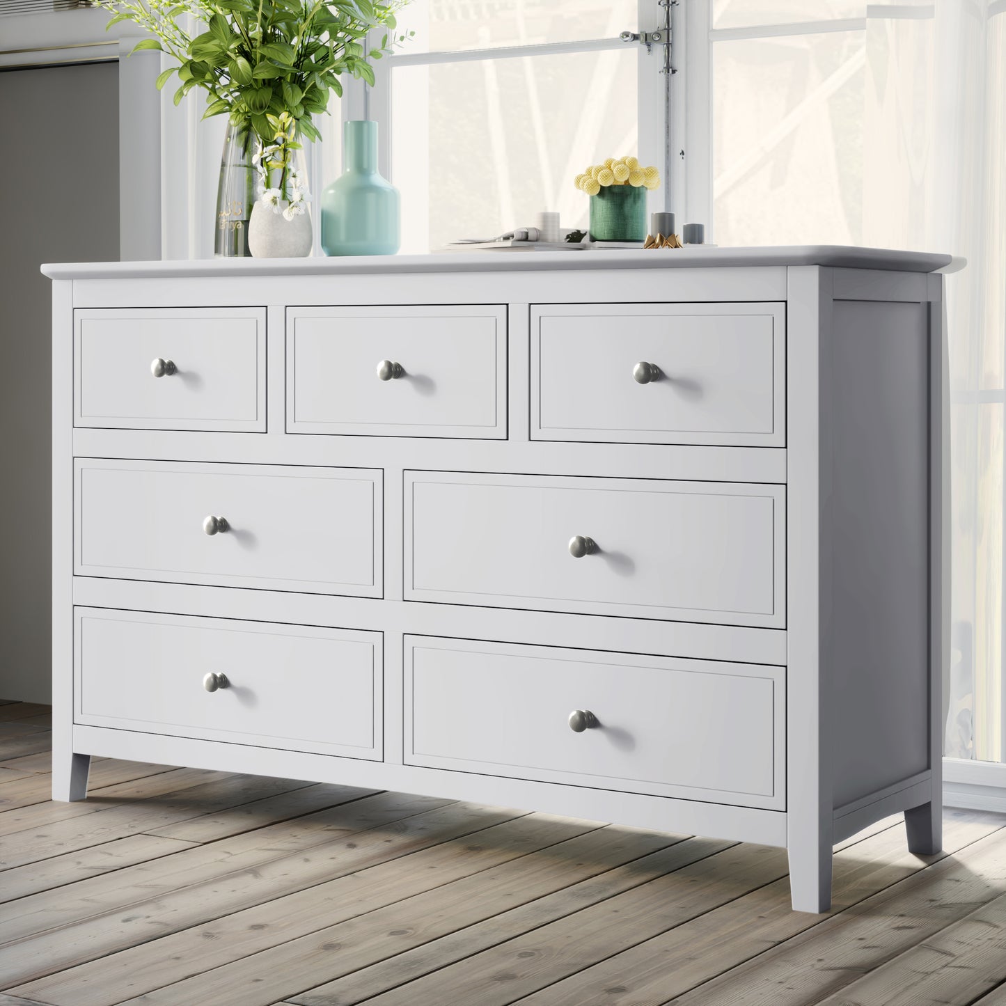 Traditional 7 Drawer Solid Wood Dresser, White